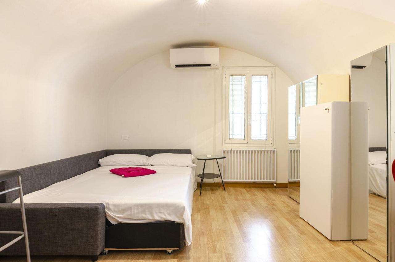 Studio Nel Cuore Della Citta' By Wonderful Italy Болоня Екстериор снимка